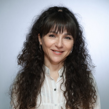 פרופ' אסתי  קורנט